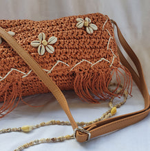 Load image into Gallery viewer, Raffia Daisy Bag Burnt Orange
